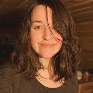 Meet your Posher, Hallee